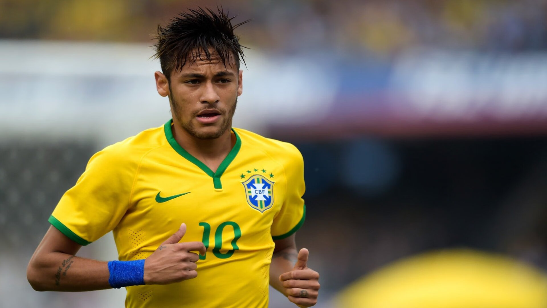 詹姆斯谈坚持训练背后动力来源，詹姆斯练力量